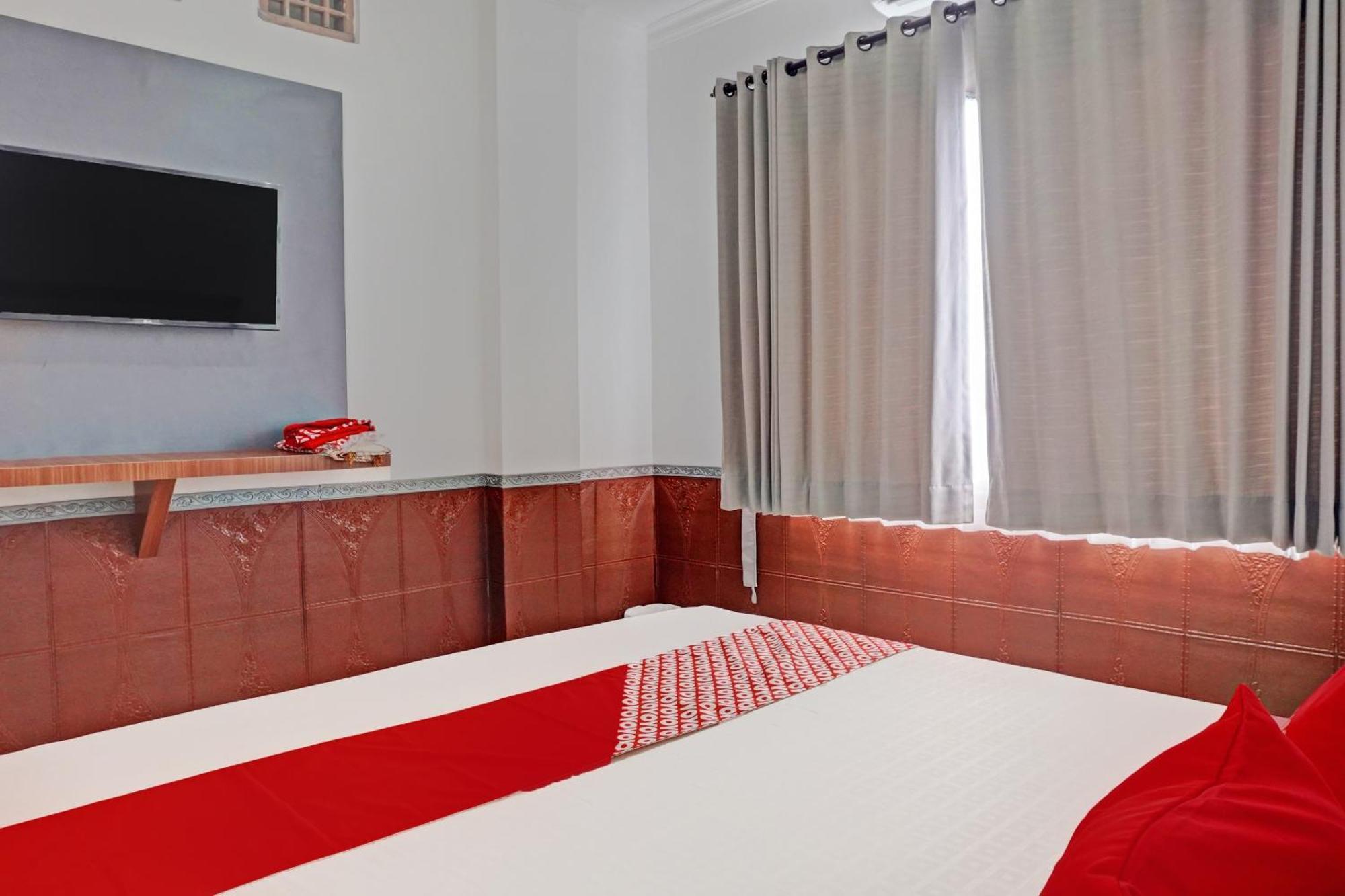 Super Oyo 92518 De Luna Hotel Banjarbaru Bagian luar foto
