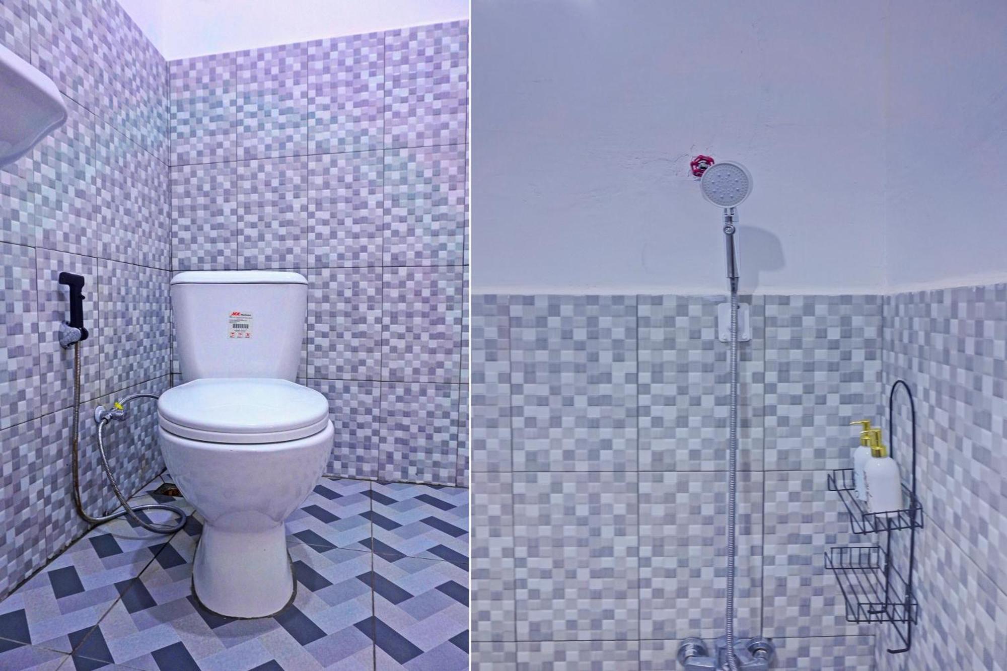 Super Oyo 92518 De Luna Hotel Banjarbaru Bagian luar foto